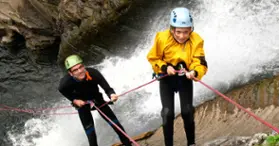 Canyoning Québec - Descendre des Cascades sur cordes